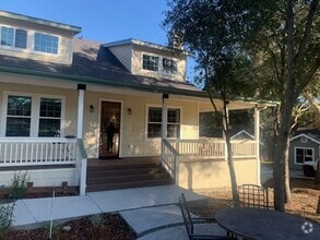 Building Photo - 9030 Bosque Ct