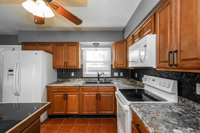 Foto del edificio - 3 Bedroom in Citrus Springs, FL!