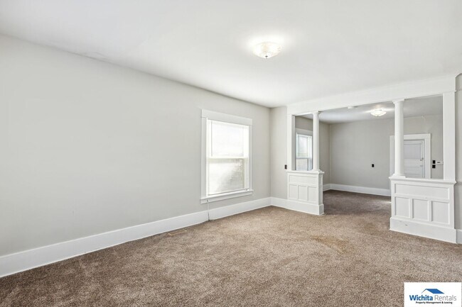 Building Photo - 1717 S Water St