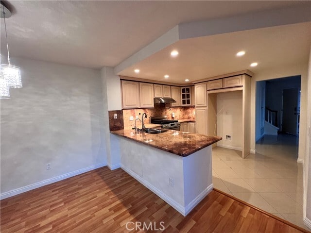 Building Photo - 20821 E Crest Ln