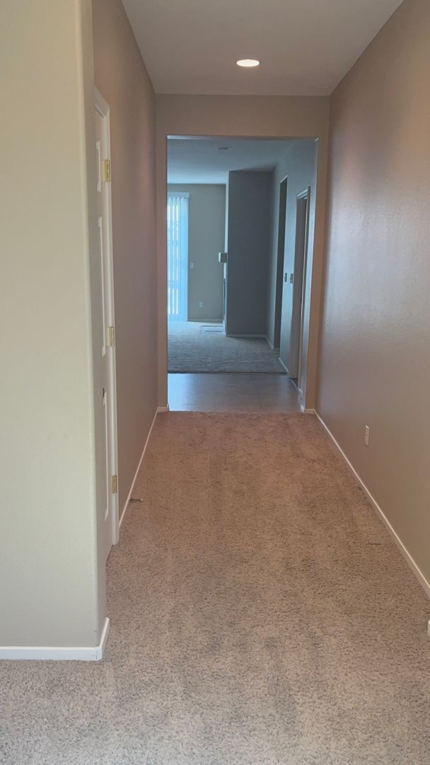 Foto del edificio - Vibrant 3 bed/2 bath home in West Sac