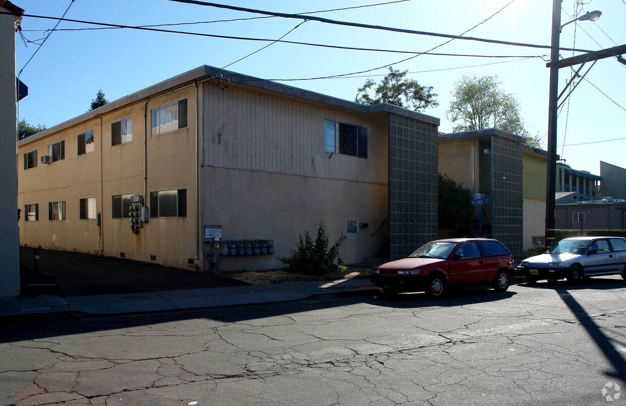 1033 Ferry St, Martinez, CA 94553 Apartments in Martinez, CA