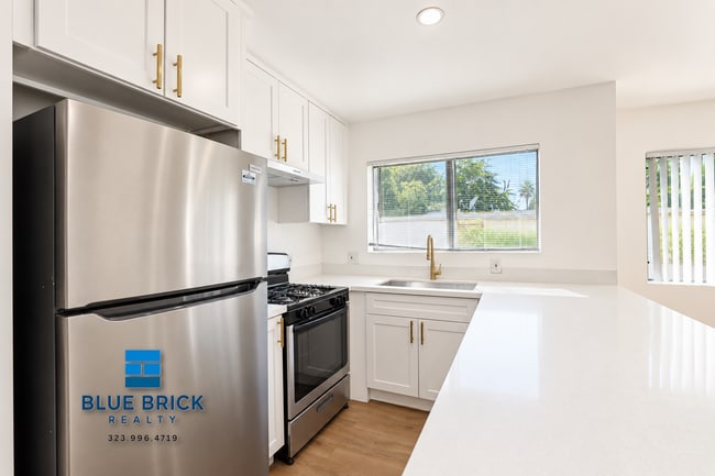 Building Photo - 11731 Kittridge St