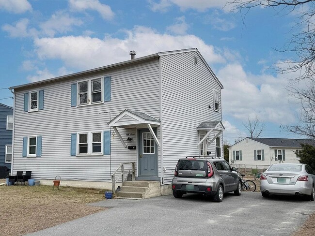 Building Photo - 57 Turf Rd