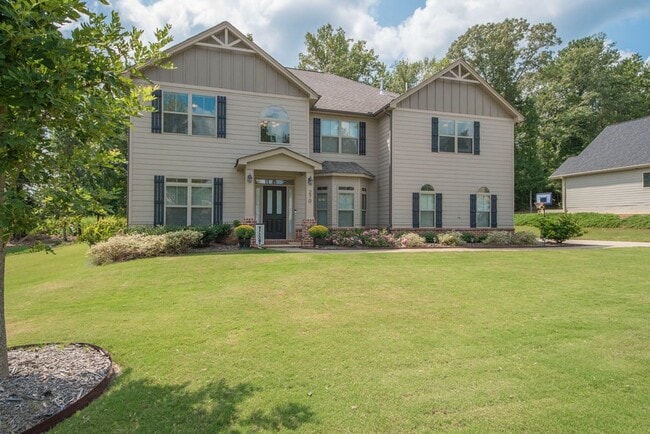 Building Photo - 270 Savannah Dr