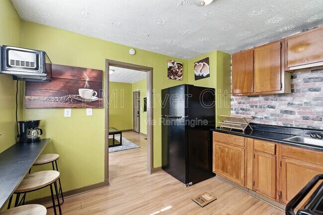 Photo - 237 E 21st St Apartment