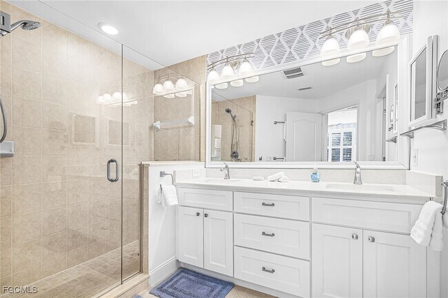 Building Photo - 11041 Gulf Reflections Drive