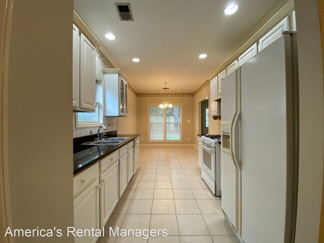 Foto del edificio - 3 br, 2 bath House - 245 Paradise Lake Drive