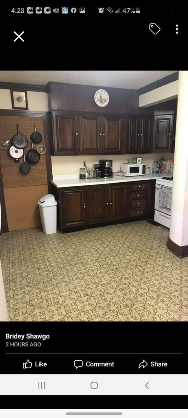 Kitchen - 1256 Elk St