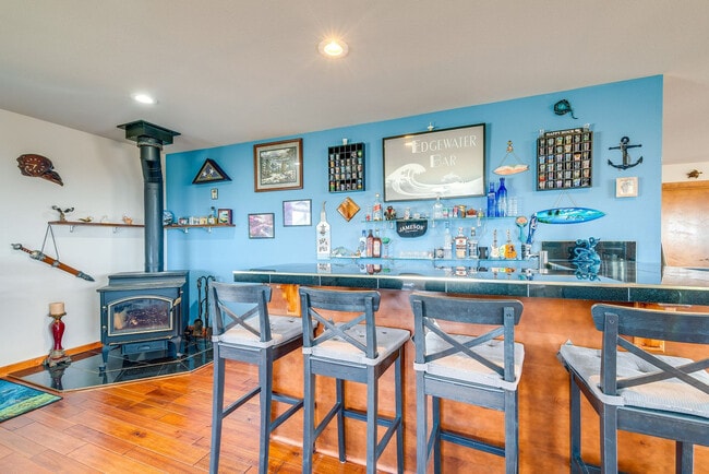 Building Photo - 975 S Sand Dune Ave SW