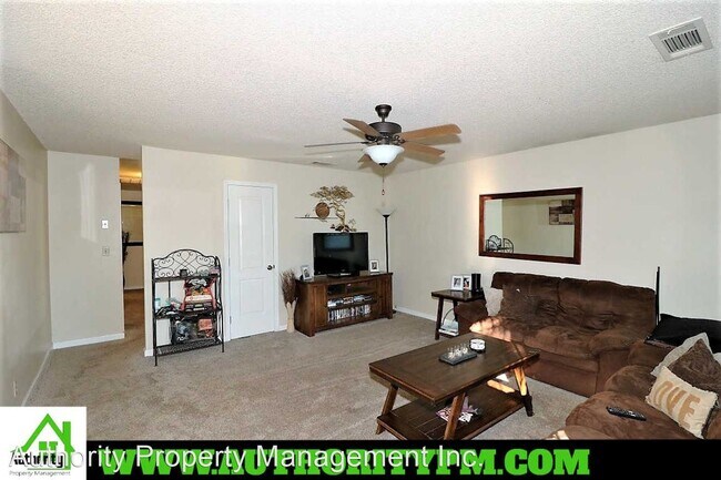 Building Photo - 3 br, 2 bath House - 2384 Saturn Skyway