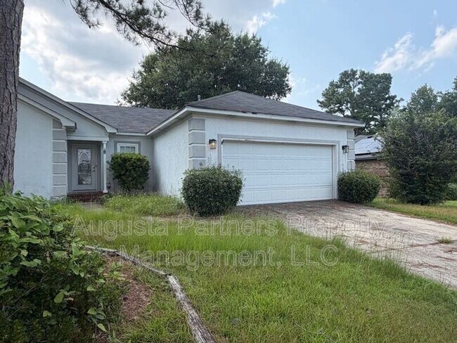 Building Photo - 199 Amelia Dr W