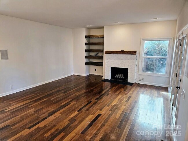 Foto del edificio - 6000 Mallard Grove Rd