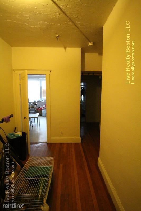 Primary Photo - 121 Washington St