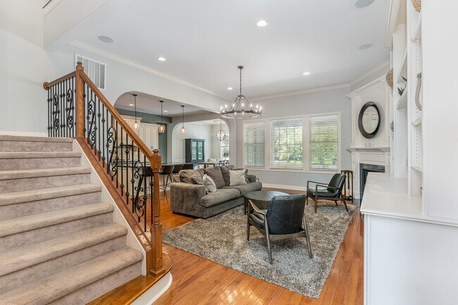 Building Photo - 7281 Keltner Dr