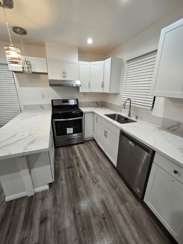 Photo - 10334 S Wilton Pl (Los Angeles, CA)