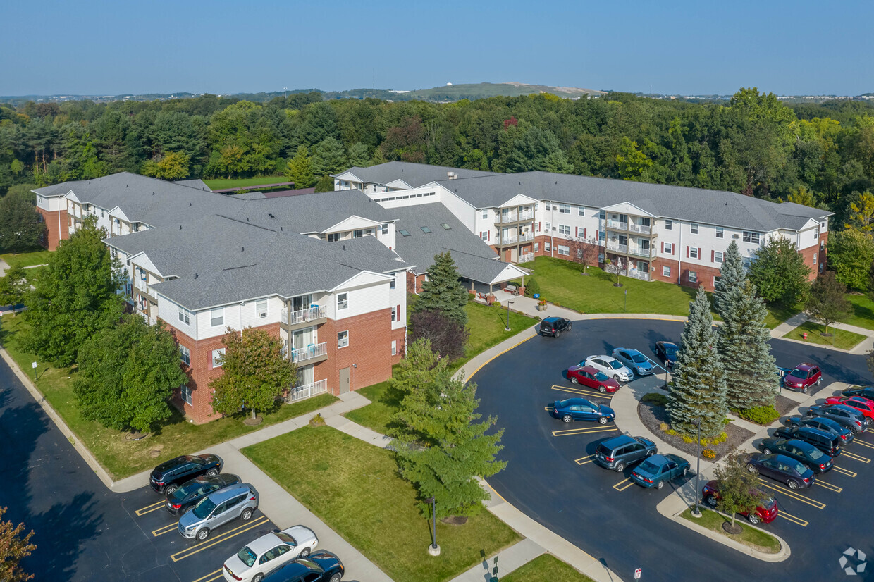 Primary Photo - Meadows of Auburn Hills