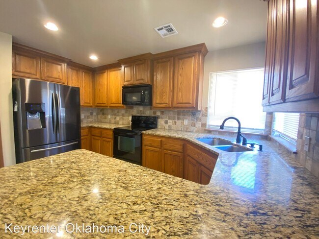 Foto del edificio - 3 br, 2 bath House - 15200 Whispering Oaks
