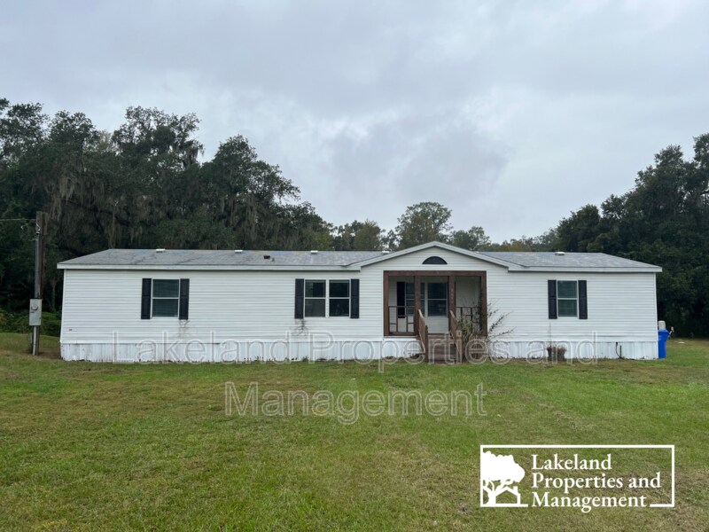 Primary Photo - 5616 Forest Creek Rd
