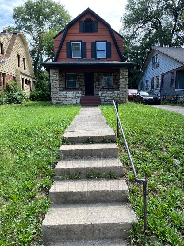 Primary Photo - 5625 Wayne Ave