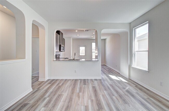 Building Photo - 3423 Old Almonte Dr