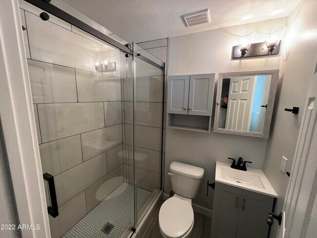 Foto del edificio - 2534 N 28th St