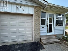 Building Photo - 139 Bedford Crescent