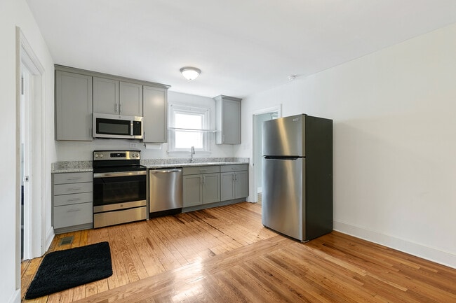 Foto del edificio - 5309 Gillespie Ave