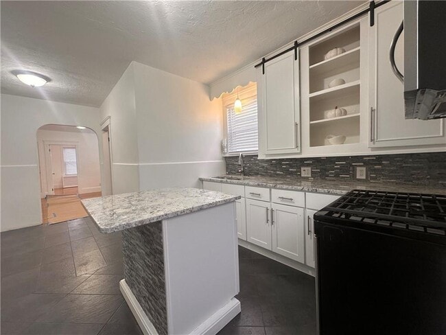 Building Photo - 31 Ceres St