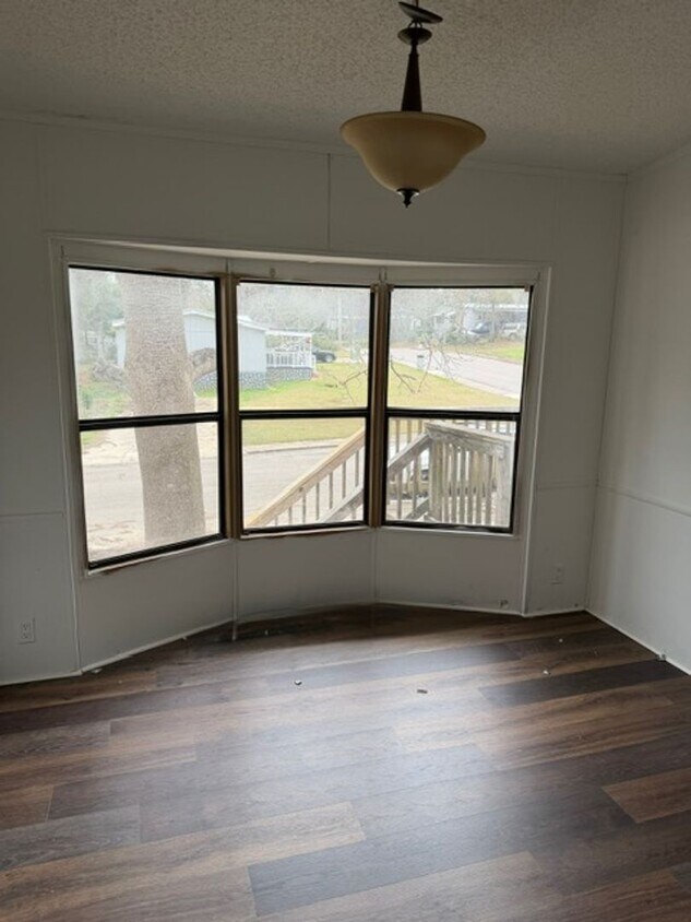 Foto del edificio - 1438 Tami Trail