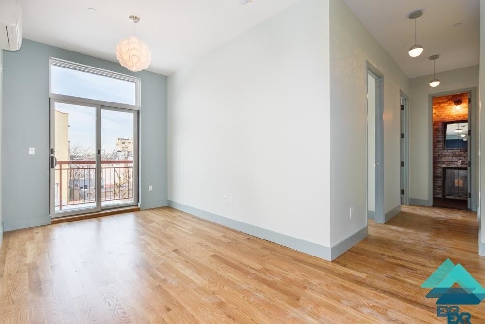 Primary Photo - 774 Bushwick Ave