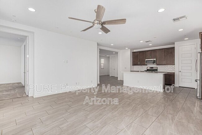 Foto del edificio - 31876 N 125th Ln