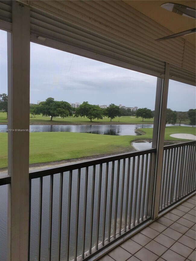 Foto del edificio - 3100 W Rolling Hills Cir