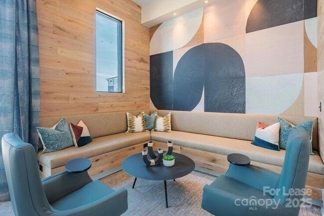 Building Photo - 1035 Strensall Ln