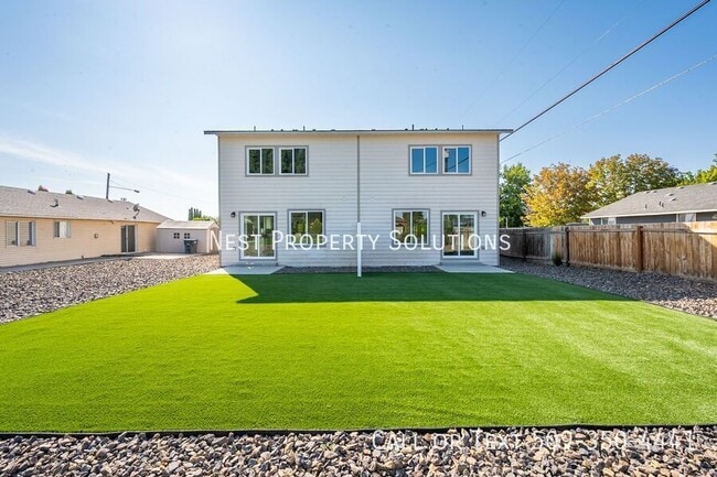 Building Photo - 1073 S Grand Dr