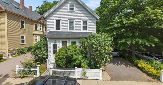 Building Photo - 42 Carolina Ave