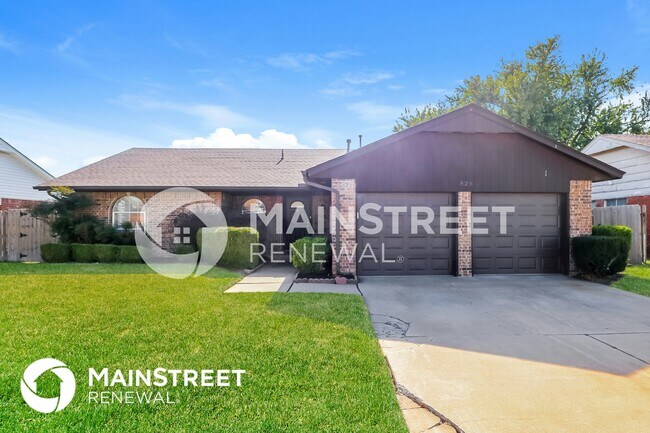 Building Photo - 828 SE 9th St