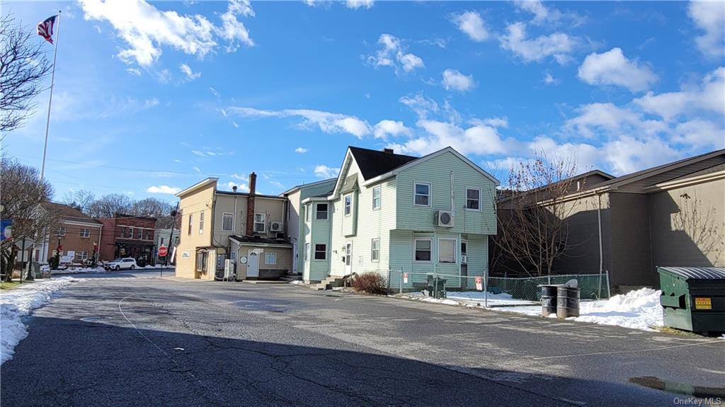 1 Main St, Highland, NY 12528 Room for Rent in Highland, NY