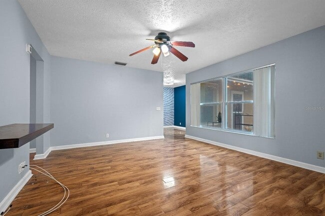 Building Photo - 14695 Pine Glen Cir