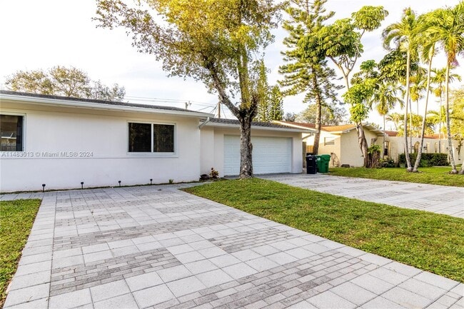 Building Photo - 11940 SW 81st Rd
