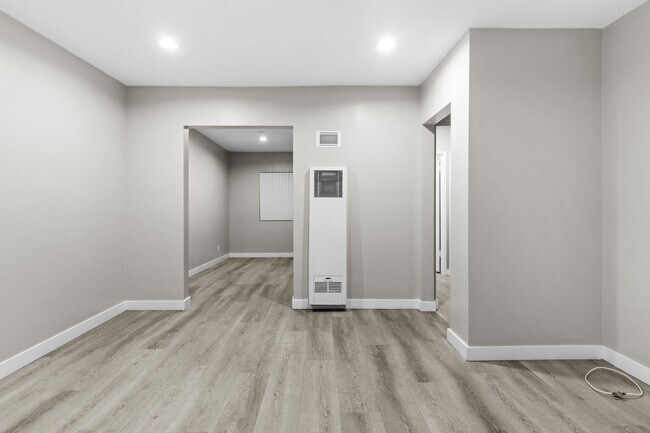 Foto del edificio - 113 S Lillie Ave