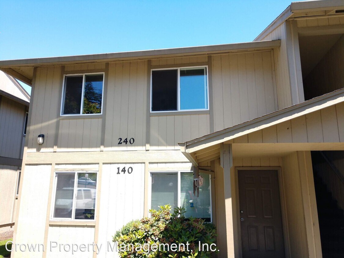 Primary Photo - 228 Stoneway Dr NW