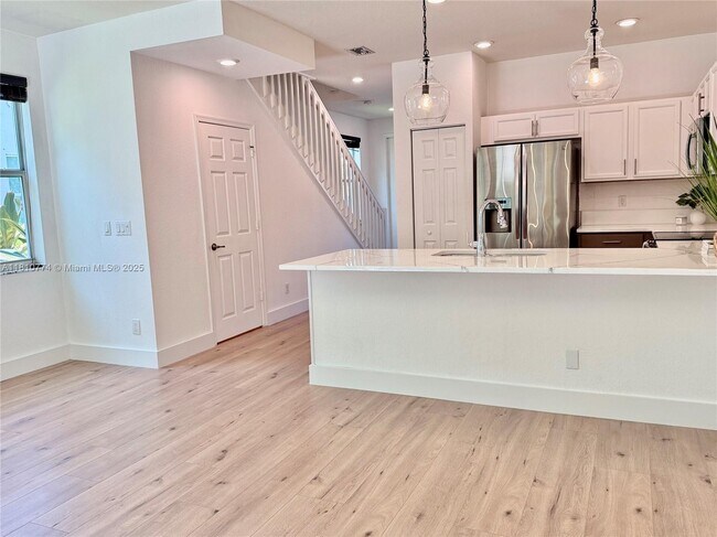 Foto del edificio - 4323 Maybelle Ln