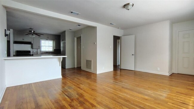 Building Photo - 13805 Maye Pl