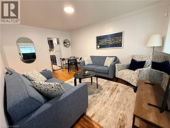 Building Photo - 501 Upper Wellington St