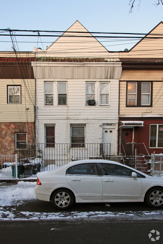 Primary Photo - 87-46 126th St