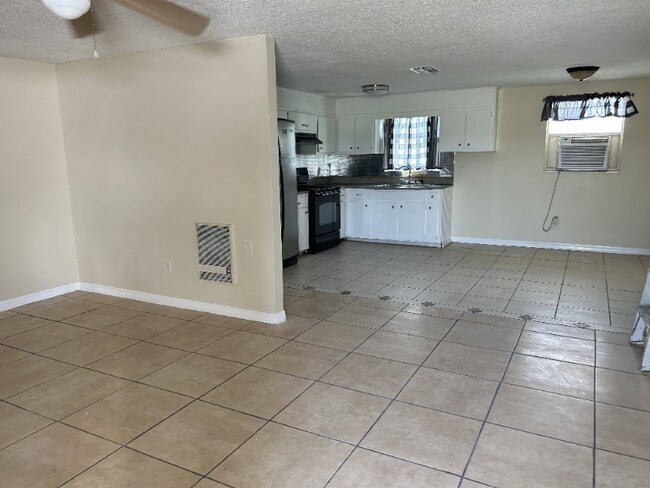 Foto del edificio - 1207 Colson Rd