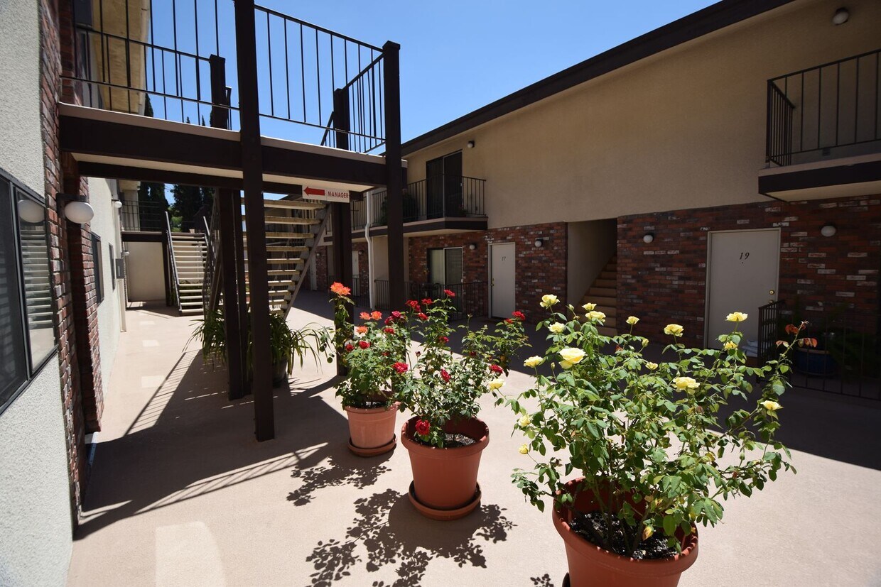 Building Photo - 17122