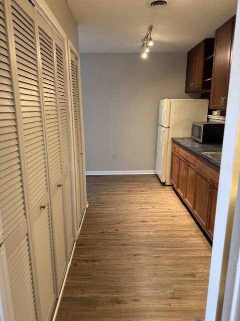 Foto del edificio - 487 South Ave