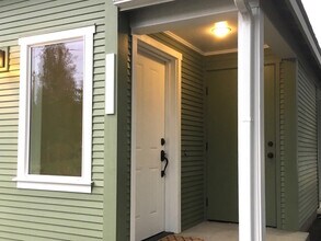 Building Photo - 9235 SW 7th Ave